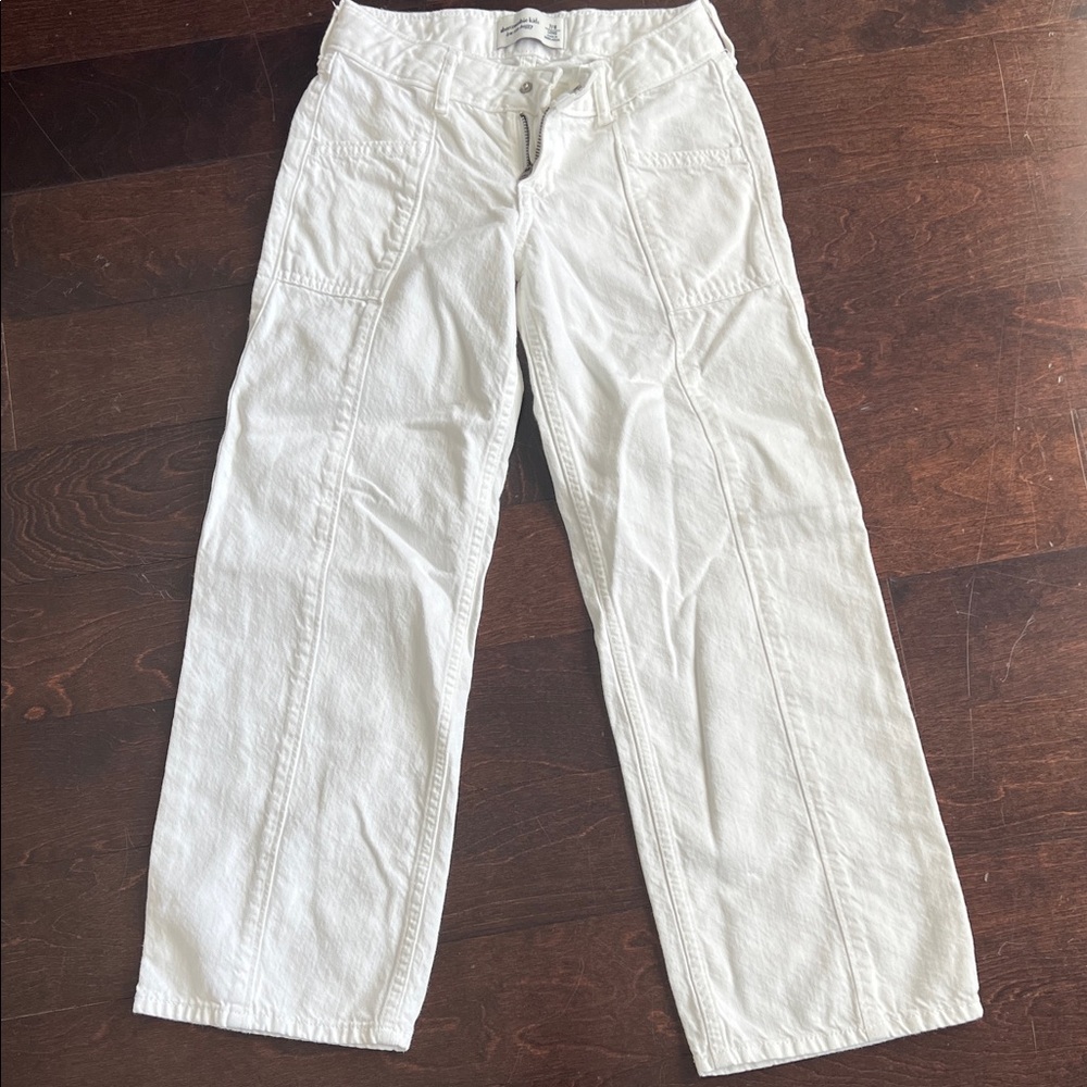 abercrombie kids White Low-Rise Baggy Jeans